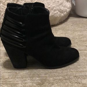Carlos Santana black booties size 7.5
